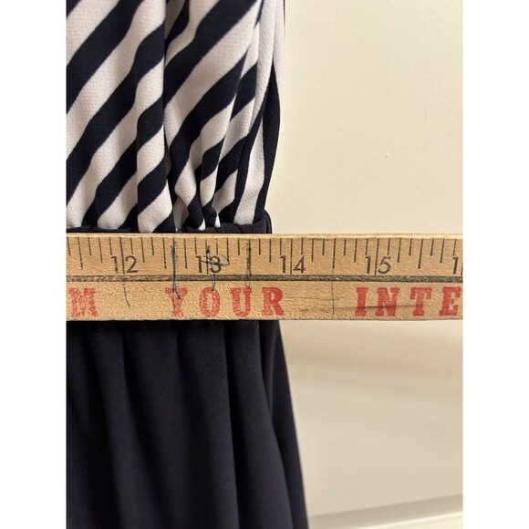 Sandra Darren Women’s Navy & White Jumpsuit Sz M Resortwear Summer Party - Picture 8 of 10